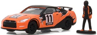 1:64 The Hobby Shop Series 3 - 2011 Nissan GT-R (R35) w/Race Car Driver