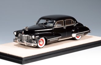 1:43 1942 Cadillac Sixty Special (Black)