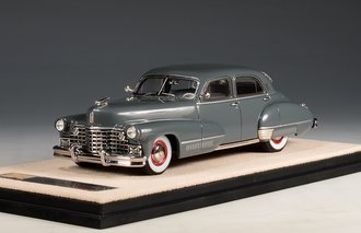 1:43 1942 Cadillac Sixty Special (Gray)