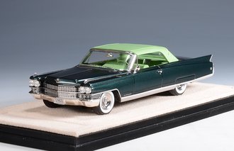 1:43 1963 Cadillac Eldorado Biarritz (Dark Green/Light Green)