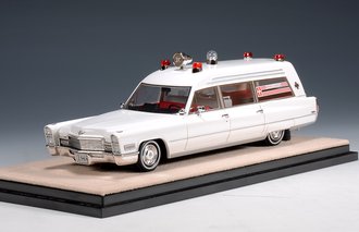 1:43 1968 Cadillac Miller-Meteor Ambulance (White)