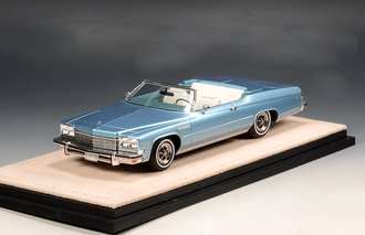 1:43 1975 Buick LeSabre Custom Convertible (Blue)