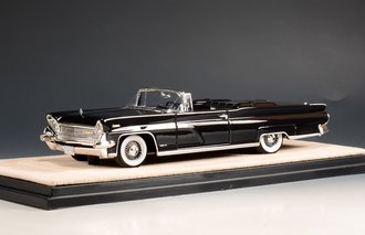 1:43 1959 Lincoln Continental Mark IV Convertible (Black)