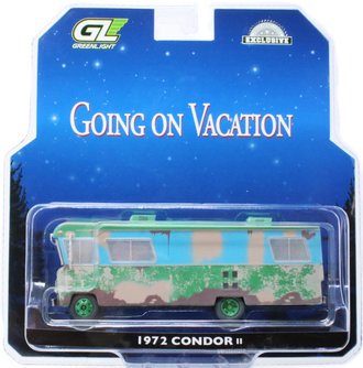 Super Chase 1:64 1972 Condor II RV (Weathered w/Christmas Wreath) ***Green Chrome***