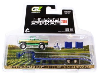 Super Chase 1:64 1987 GMC Sierra K2500 w/Gooseneck Trailer ***Green Chrome***