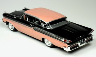 1958 Mercury Parklane (Shadow Rose/Black)