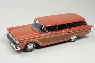 1959 Ford Country Squire (Rose)