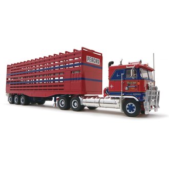 1:64 Kenworth w/Tri Axle Livestock Trailer "Peachs Transport"