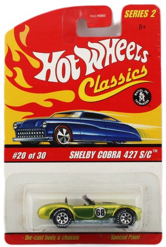 1:64 Hot Wheels Classics - Shelby Cobra 427 S/C (Green w/Gray Stripes)