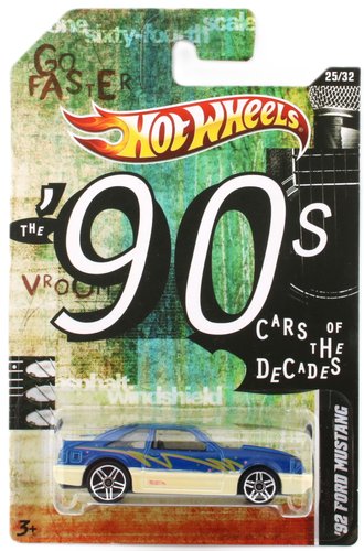 1:64 90s Cars of The Decades -1992 Ford Mustang (Blue/White)