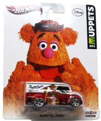 Hot Wheels Premium - Disney "The Muppets" - Dairy Delivery "Fozzie Bear" (White/Red)