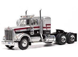1:43 1976 Kenworth W925 Tractor (Silver/Red/Black)