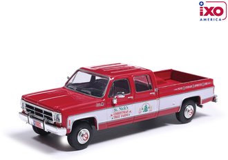 1:64 1976 GMC Sierra Grande 2500 "Christmas Exclusive"