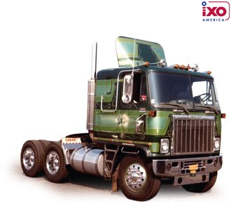1:64 GMC Astro 95 Tractor (Green)