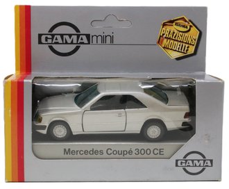 1:43 Mercedes-Benz Coupe 300 CE (Silver) ***Bad Box*** 1:43 Mercedes-Benz Coupe 300 CE (Silver) ***Bad Box***