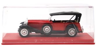1:43 1928 Mercedes-Benz SS (Red/Black) ***Cracked Case*** 1:43 1928 Mercedes-Benz SS (Red/Black) ***Cracked Case***