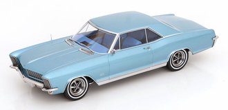 1:18 1965 Buick Riviera (Light Blue Metallic)