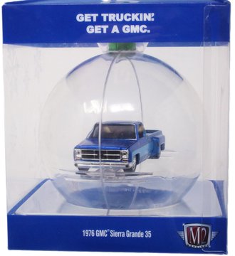 1:64 1976 GMC Sierra Grande "Mexico Christmas Ornament" ***Cracked Box*** 1:64 1976 GMC Sierra Grande "Mexico Christmas Ornament" ***Cracked Box***