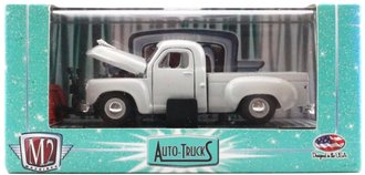 1:64 1950 Studebaker 2R w/Plow (Gray/Red) 1:64 1950 Studebaker 2R w/Plow (Gray/Red)
