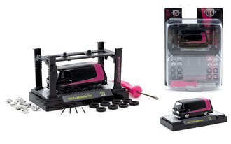 1:64 1965 Ford Econoline Van (Black w/Pink) (Model Kit)