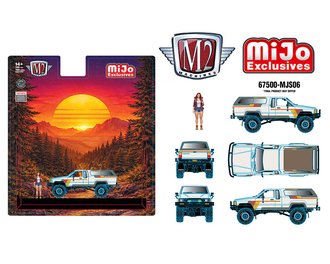 1:64 1985 Toyota Truck 4&times;4 w/Camper Shell & Female Camper Figure