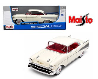 1:18 1957 Chevrolet Bel Air Coupe (White)