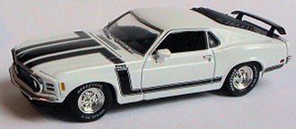 1970 Ford Mustang Boss 302 (White) *** Minor Packaging Damage *** 1970 Ford Mustang Boss 302 (White) *** Minor Packaging Damage ***