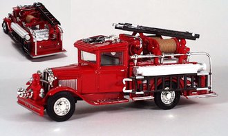 1932 Ford AA Fire Truck w/Ladders (Red) 1932 Ford AA Fire Truck w/Ladders (Red)