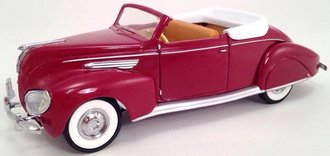 1938 Lincoln Zephyr (Maroon)