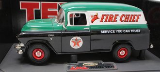 1:18 1957 GMC Panel Van "Texaco Fire Chief" (Green/Black) ***Box Damage***