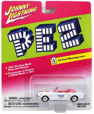 1:64 1965 Ford Mustang Convertible (White w/Pink Interior) 1:64 1965 Ford Mustang Convertible (White w/Pink Interior)