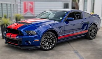 1:18 2013 Ford Mustang Shelby GT500 "Superman" (Deep Impact Blue w/Red Stripes)