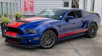 1:64 2013 Ford Mustang Shelby GT500 "Superman" (Deep Impact Blue w/Red Stripes)