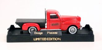 1:43 1940 Dodge Flatbed (Red) 1:43 1940 Dodge Flatbed (Red)