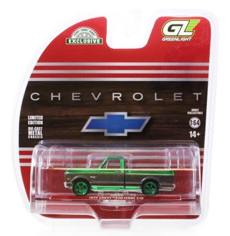 Super Chase 1:64 1972 Chevy Cheyenne C10 Short Bed ***Green Chrome***