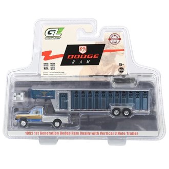 Super Chase 1:64 1992 1st Gen Dodge Ram Flatbed Dually w/Gooseneck Livestock Trailer *Blue Chrome* Super Chase 1:64 1992 1st Gen Dodge Ram Flatbed Dually w/Gooseneck Livestock Trailer *Blue Chrome*