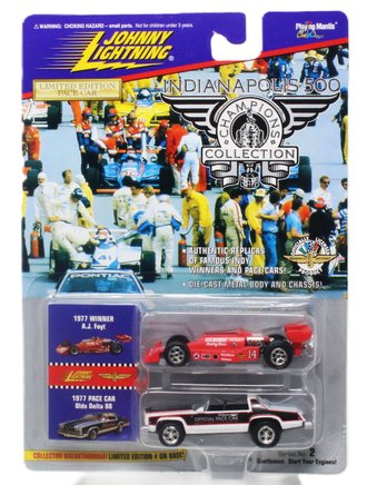 1:64 Indianapolis 500 - 1977 Olds Delta 88 Pace Car & Indy Car "A.J. Foyt"