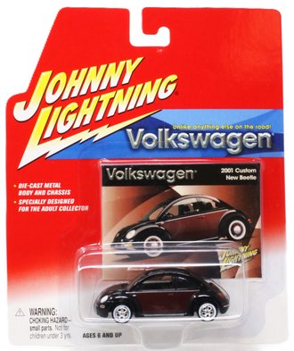 1:64 Volkswagen - 2001 Custom New Beetle (Black/Maroon)