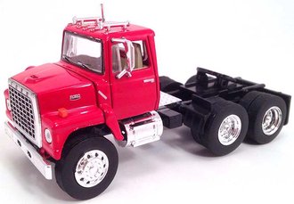 Ford L9000 Tandem Tractor (Rangoon Red)