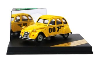 1:43 1981 Citroen 2 CV6 Club "007" (Yellow) w/Bullet Holes