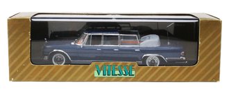 1:43 Mercedes 600 Limousine (Blue)