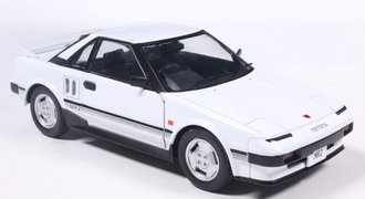 1:24 1984 Toyota MR2 (White) 1:24 1984 Toyota MR2 (White)