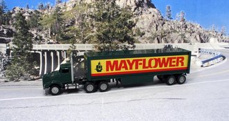 Kenworth T800 Day Cab w/Moving Van Trailer "Mayflower" Kenworth T800 Day Cab w/Moving Van Trailer "Mayflower"
