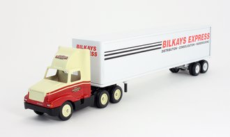 International 8300 Day Cab w/Van Trailer "Bilkay's Express" International 8300 Day Cab w/Van Trailer "Bilkay's Express"