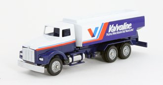Kenworth T800 Tank Wagon "Valvoline" Kenworth T800 Tank Wagon "Valvoline"