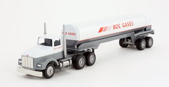 Kenworth T800 Day Cab w/Cylindrical Tanker Trailer "BOC Gases" Kenworth T800 Day Cab w/Cylindrical Tanker Trailer "BOC Gases"
