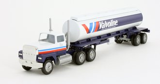 Ford 9000 Day Cab w/Cylindrical Tanker Trailer "Valvoline" Ford 9000 Day Cab w/Cylindrical Tanker Trailer "Valvoline"