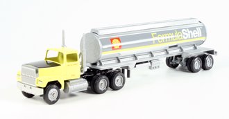 Ford 9000 Day Cab w/Cylindrical Tanker Trailer "Shell Oil Co." Ford 9000 Day Cab w/Cylindrical Tanker Trailer "Shell Oil Co."