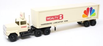 Ford 9000 Day Cab w/Van Trailer "WGAL-TV - NBC News Center 8"