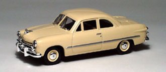 1949 Ford Sedan (Beige) 1949 Ford Sedan (Beige)